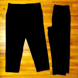 VS Workout crop leggings.